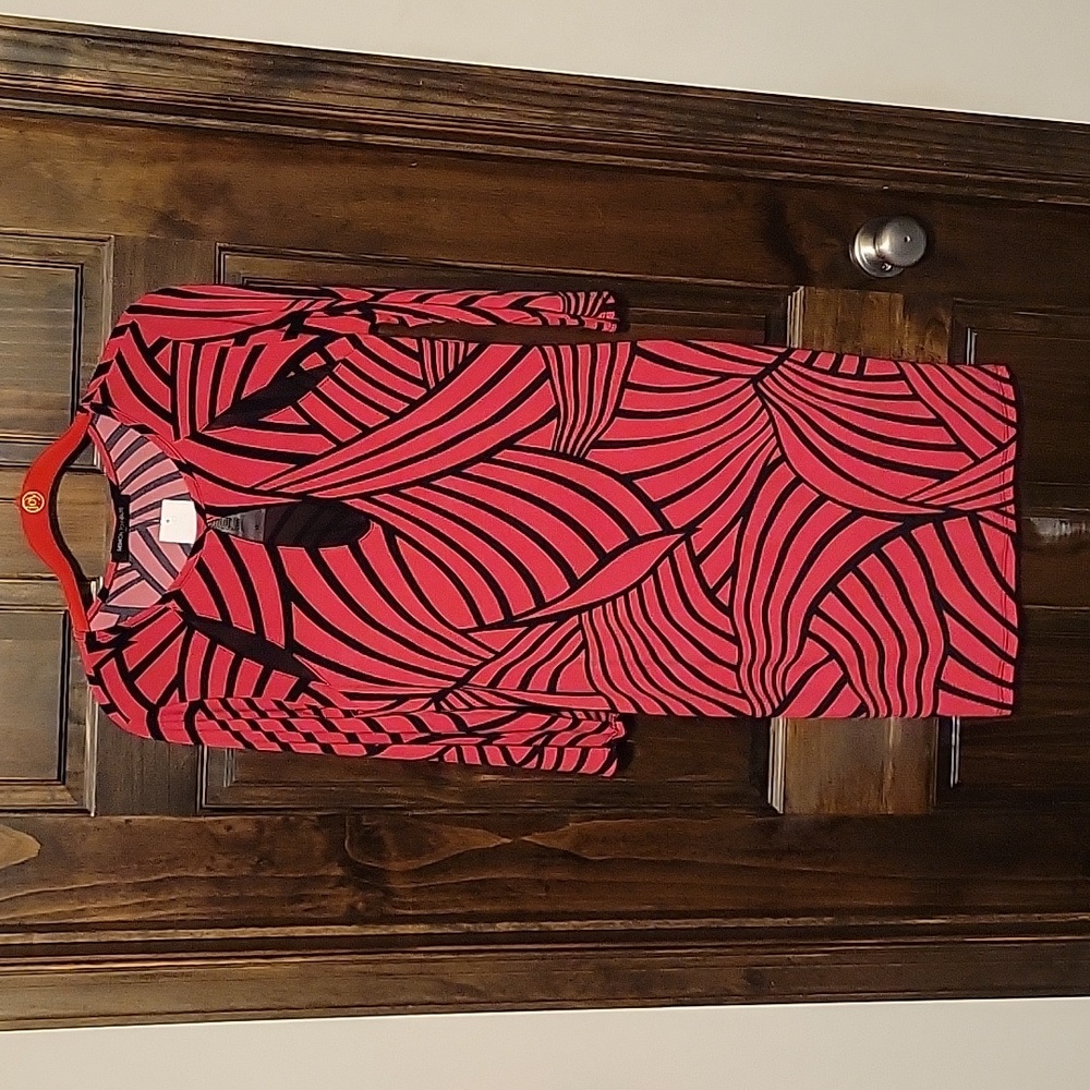 Red & black abstract body contains dress